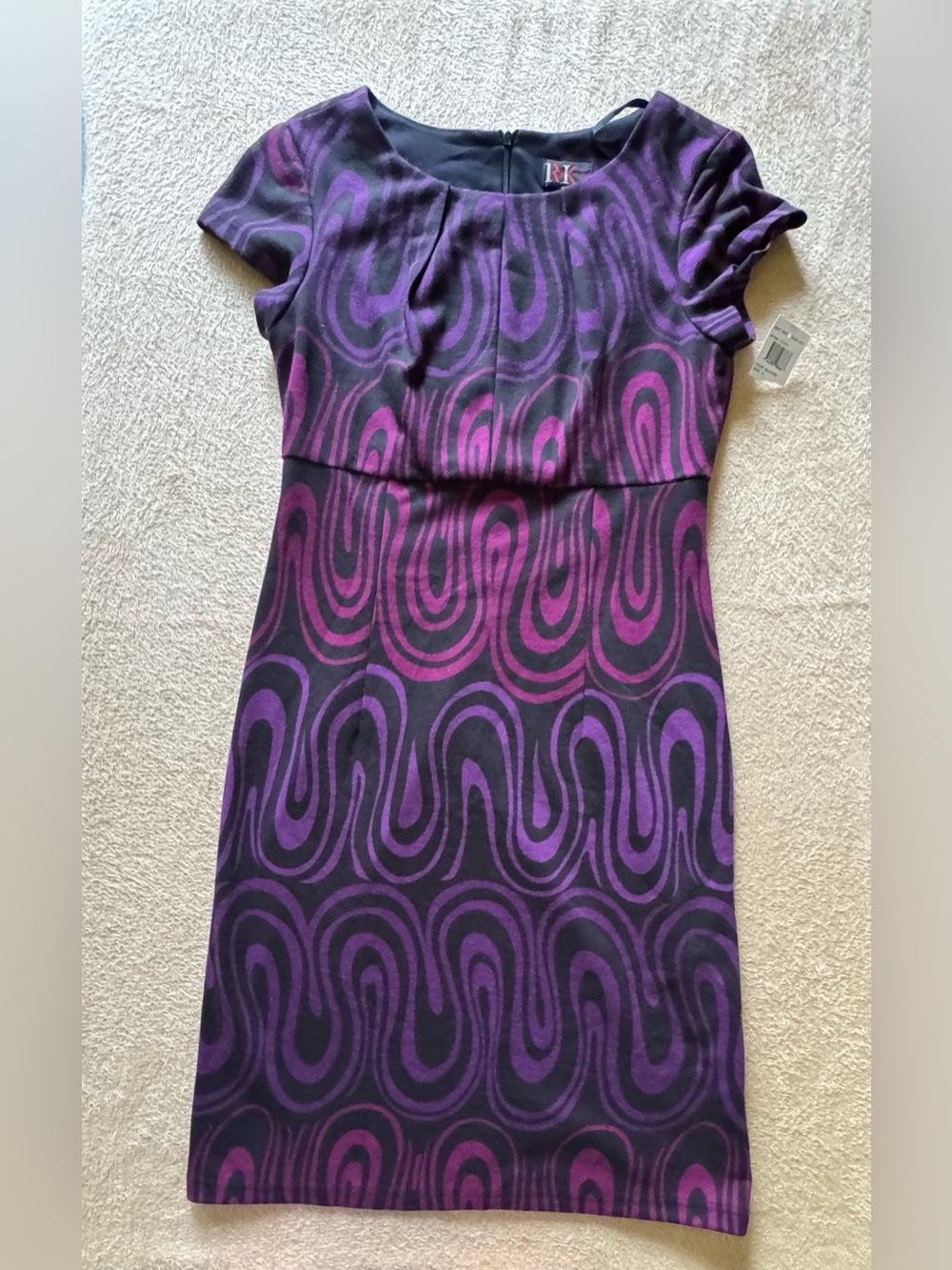 Abstract Wave Midi Dress in Purple and Plum